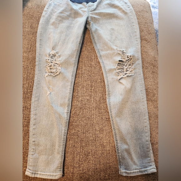 Maternity Distressed Jeans, Size L - Picture 4 of 9